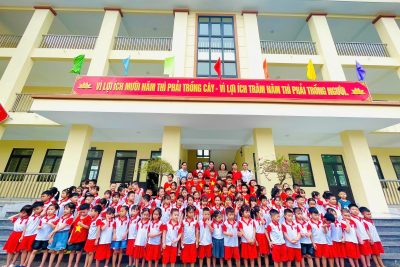 CÁC BÉ MẪU GIÁO 5-6 TUỔI THĂM QUAN TRƯỜNG TIỂU HỌC