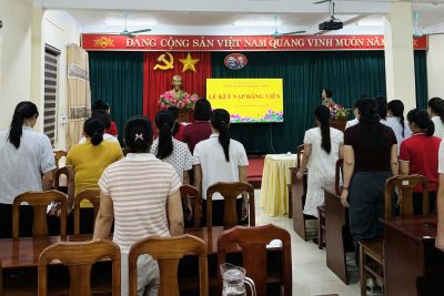 LỄ KẾT NẠP ĐẢNG VIÊN